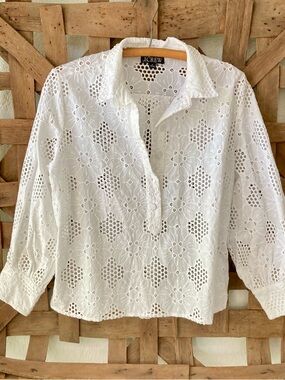 J. Crew White Floral Eyelet Button Popover Sz M